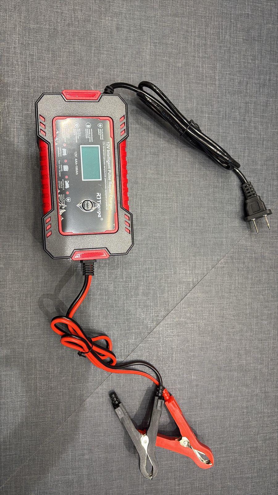 Cargador Bateria Carro Moto 12v Pantalla